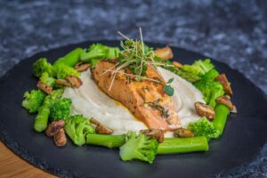 Salmon y pure de papas